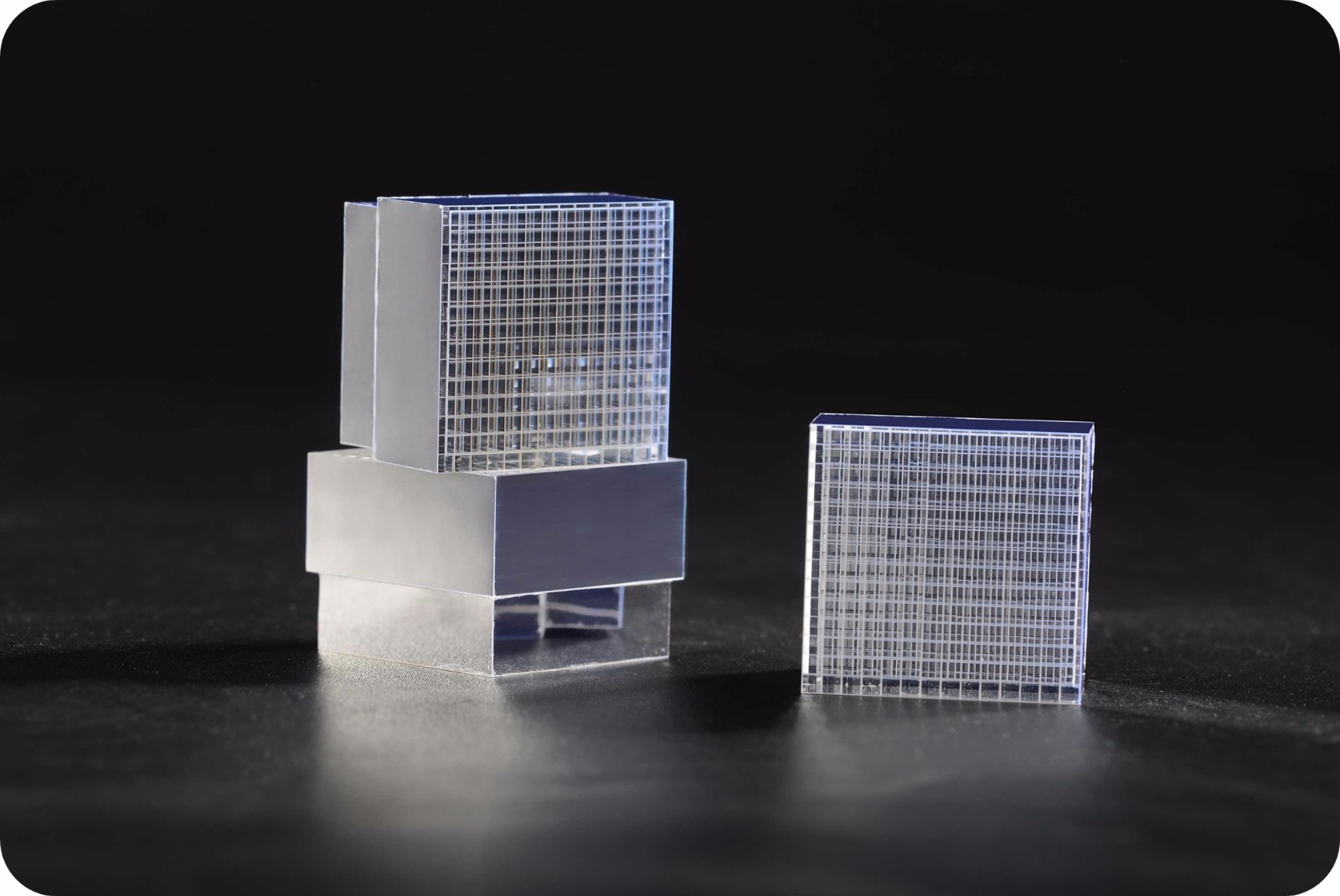LYSO Crystal_Offset crystal arrays